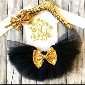 Kiss me at midnight baby outfit
